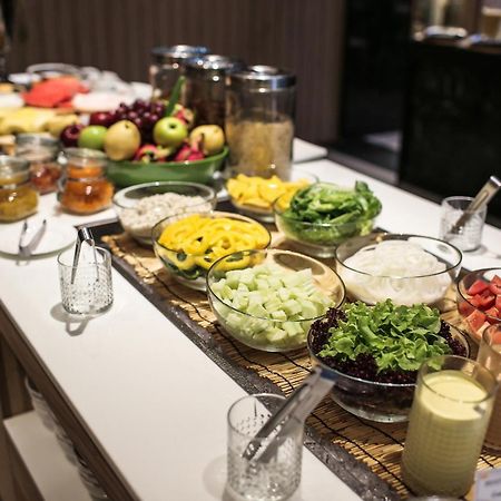 Fifth Pattaya Jomtien By Shiwalai Int Hotel Luaran gambar A salad bar