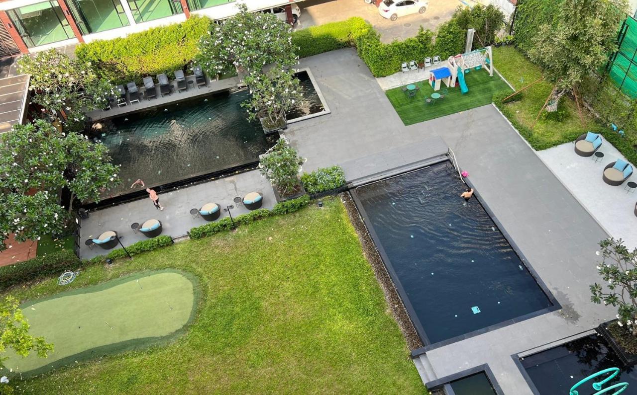 Fifth Pattaya Jomtien By Shiwalai Int Hotel Luaran gambar The swimming pool at the hotel