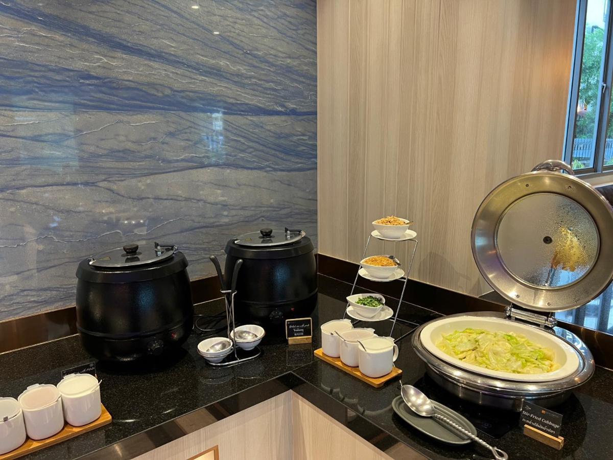 Fifth Pattaya Jomtien By Shiwalai Int Hotel Luaran gambar A chafing dish with a lid