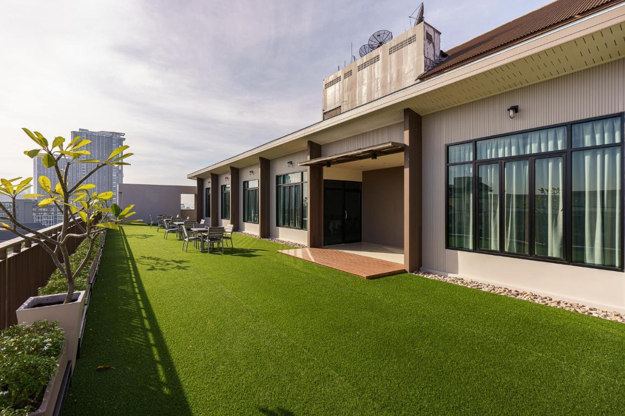 Fifth Pattaya Jomtien By Shiwalai Int Hotel Luaran gambar Rooftop garden