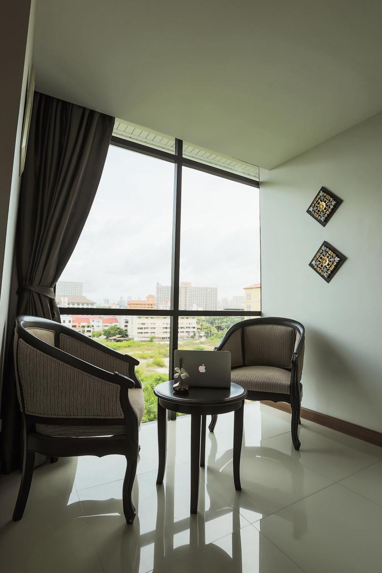 Fifth Pattaya Jomtien By Shiwalai Int Hotel Bilik gambar A room at the hotel