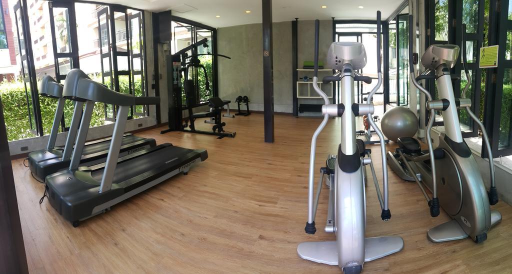 Fifth Pattaya Jomtien By Shiwalai Int Hotel Luaran gambar A typical gym